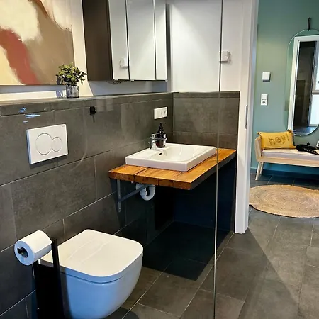 Liteliving Cozy - Sauna - Balkon - Parken - Bbq - Modern & Gemuetlich Daire