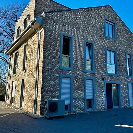 Liteliving Cozy - Sauna - Balkon - Parken - Bbq - Modern & Gemuetlich شقة *